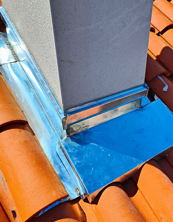 Travaux de zinguerie à Saulx-Les-Chartreux (91160)dans l'Essonne (91) Travaux de zinguerie à Saulx-Les-Chartreux (91160)dans l'Essonne (91)